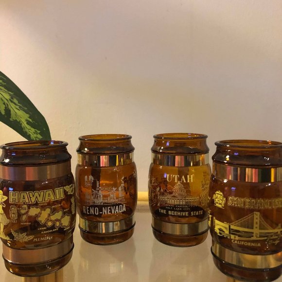 Vintage Glass souvenir mugs - Picture 1 of 8